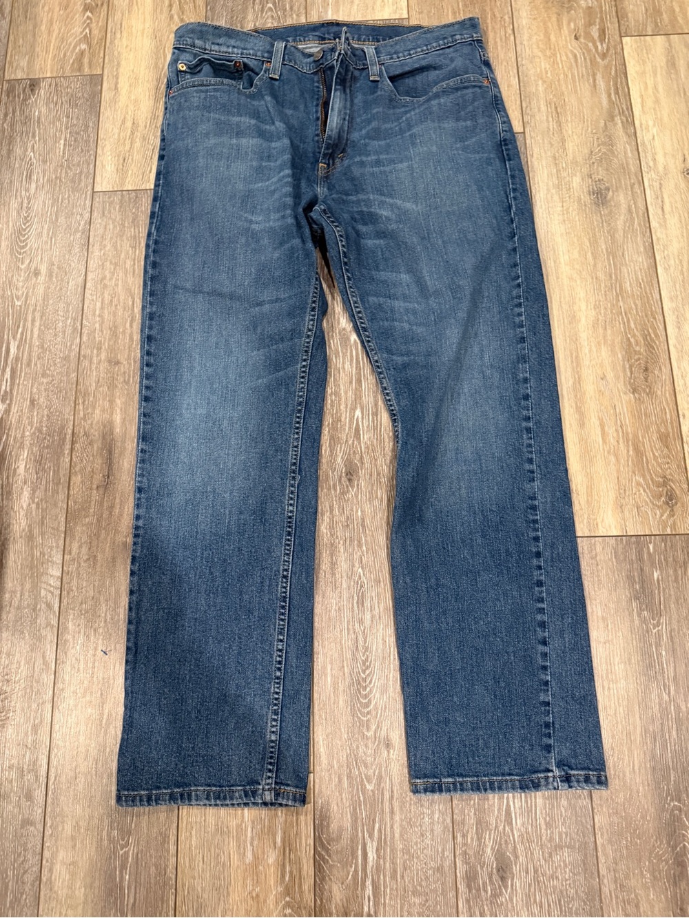 Levi's Men's Straight-Leg Jeans in Medium Blue Wash
